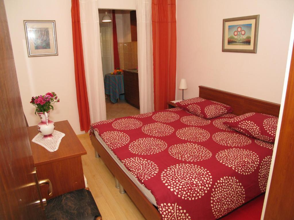 Apartments Ana 트로기르 객실 사진